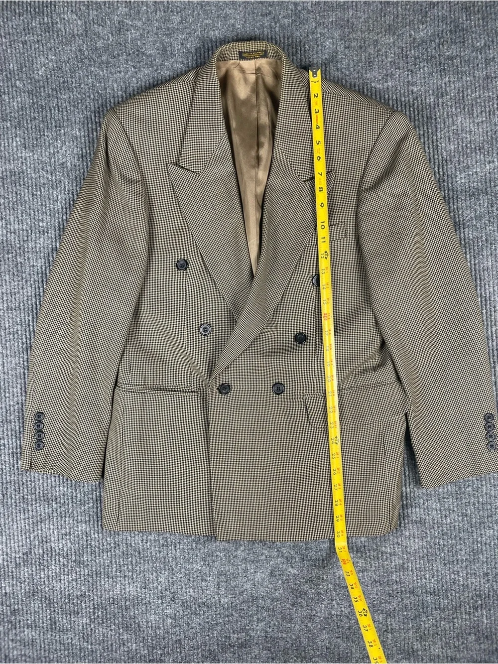 Oscar de la Renta Double-Breasted Houndstooth Blazer in Tan and Black